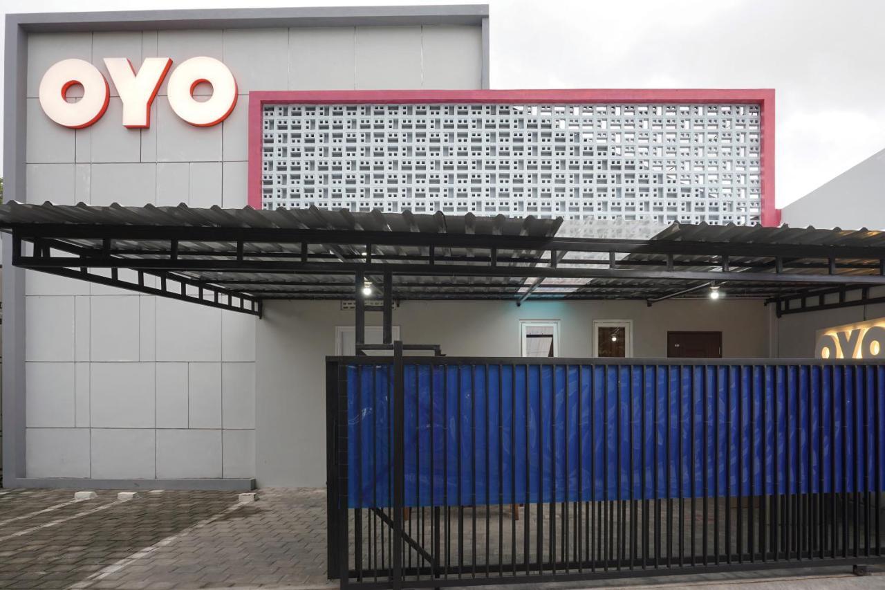 Super Oyo 90033 Dehome Family Melati Exterior photo