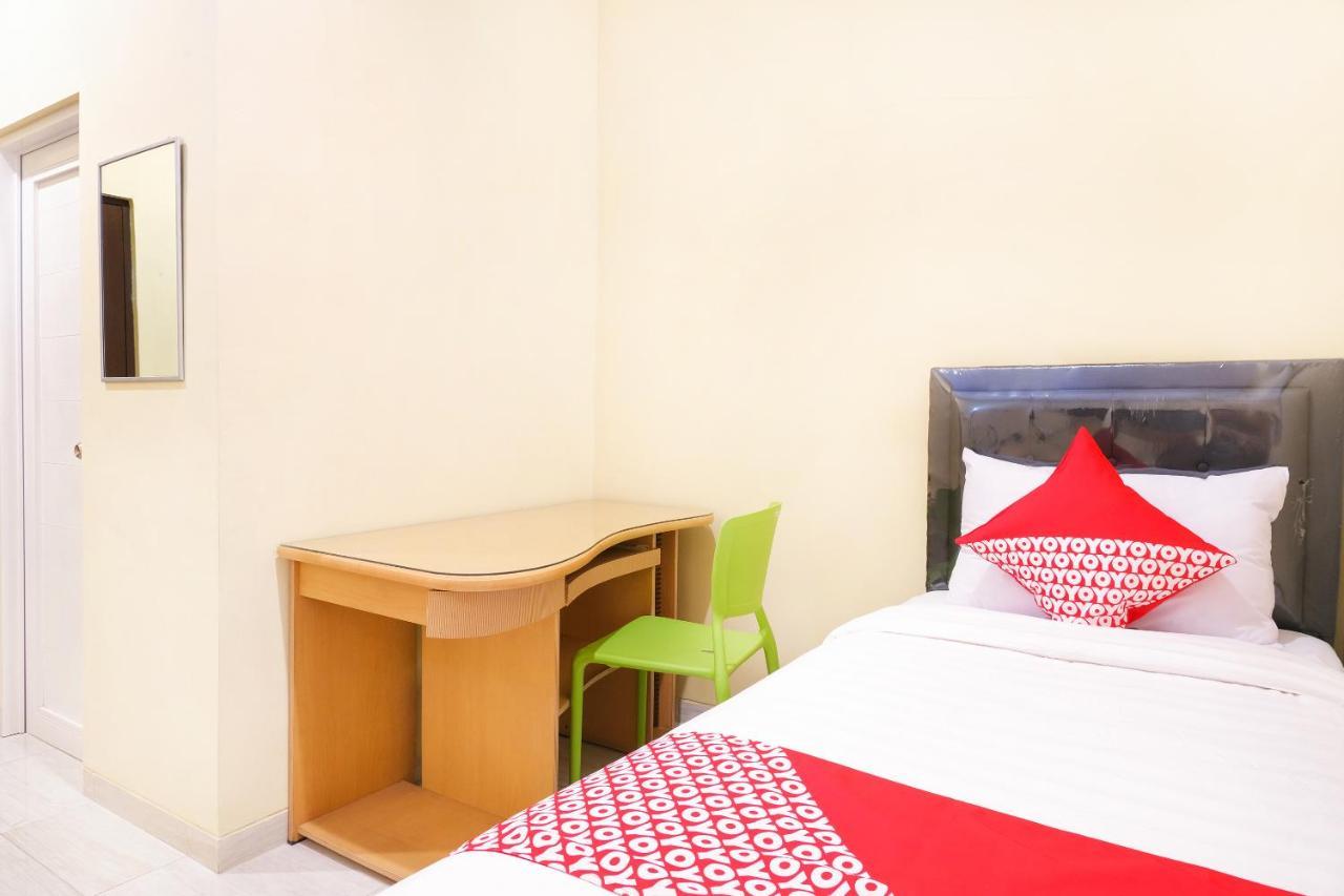 Super Oyo 90033 Dehome Family Melati Exterior photo